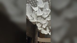 Пользовательские европейские стильные янтарные стеклянные опавшие листья для гостиной, эстетические декоративные потолочные светильники